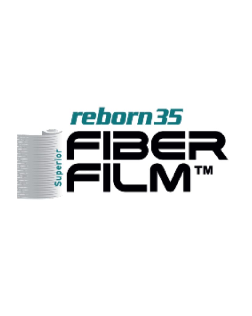 Film d'emballage Reborn Fiber transparent, fabriqué à partir de matériaux recyclés, offrant une protection efficace pour les produits, solution durable pour réduire les déchets plastiques.