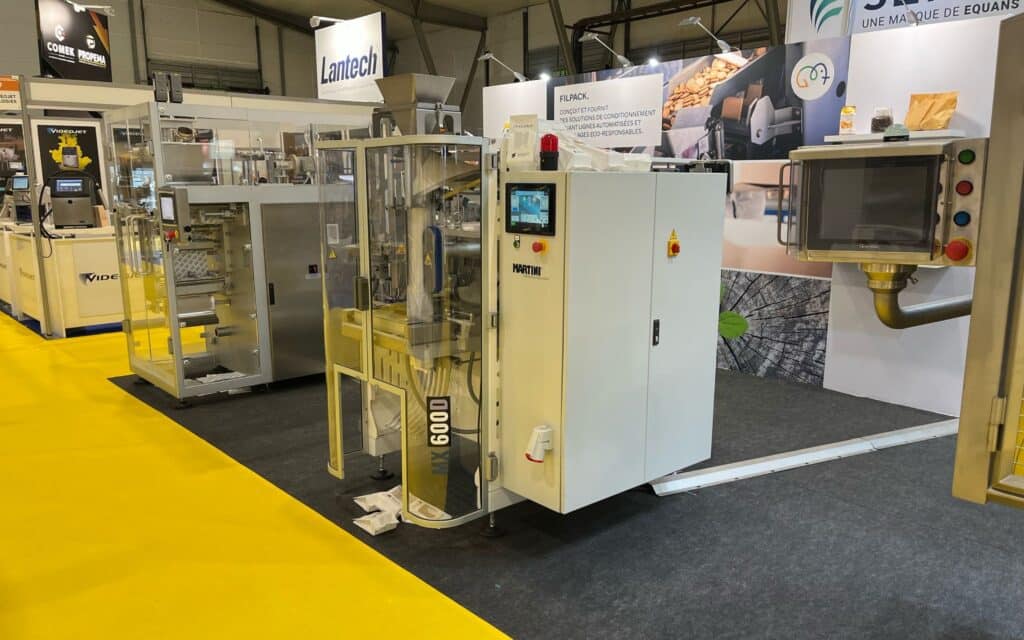 Machines de conditionnement alimentaire exposées sur le stand Filpack au CFIA 2025, offrant des solutions performantes et durables pour l’industrie agroalimentaire