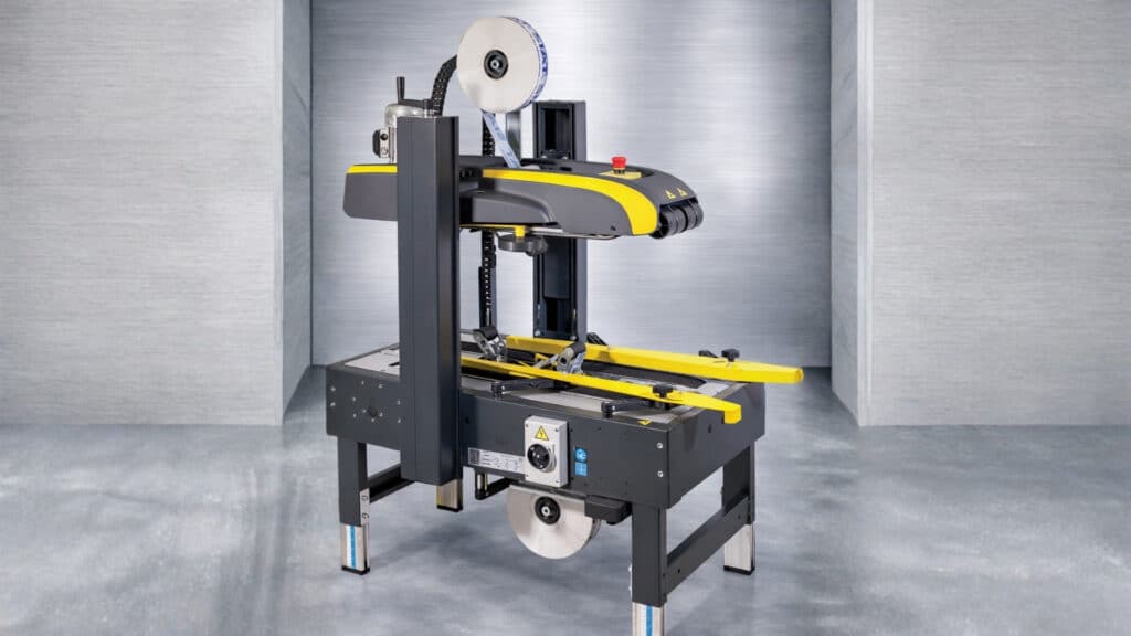 Machine formeuse et fermeuse de caisse carton