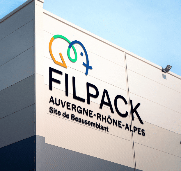 Façade avec logo de Filpack du site de Beausemblant